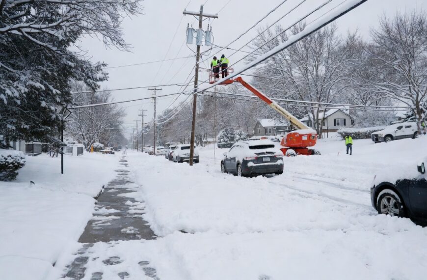 Snow-covered street during Winter Storm Fern 2026 showing hazardous winter conditions in the US and Canada